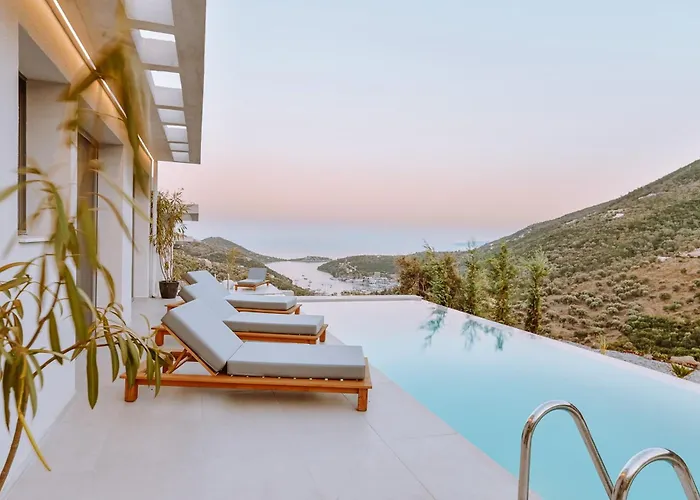 Luxury Villas Theros With Private Pools