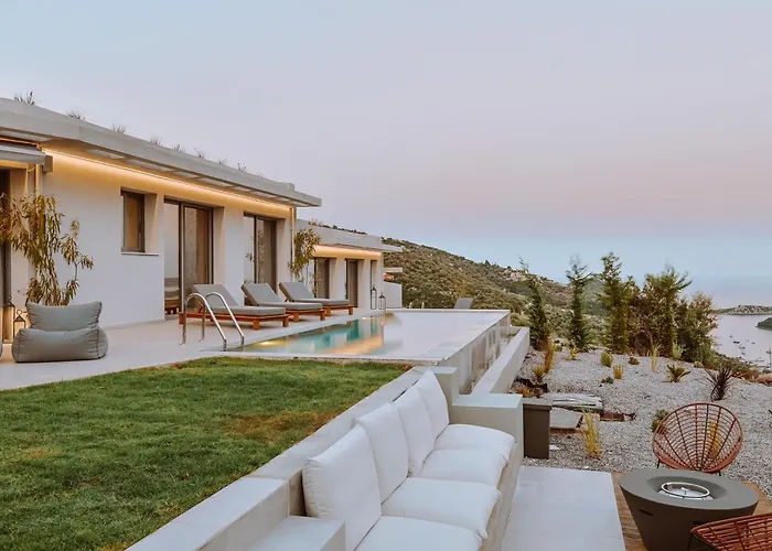 Luxury Villas Theros With Private Pools