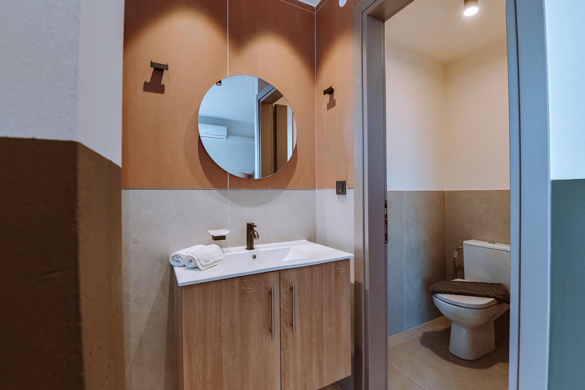 Luxury Theros With Private Pools * Sívota