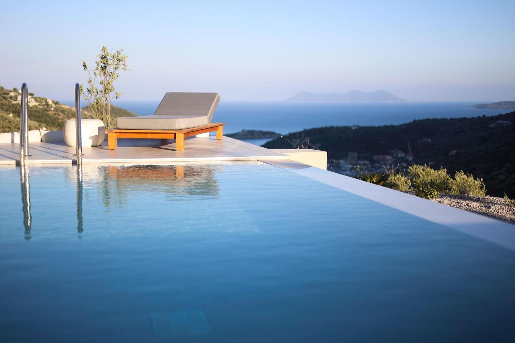 Luxury Theros With Private Pools