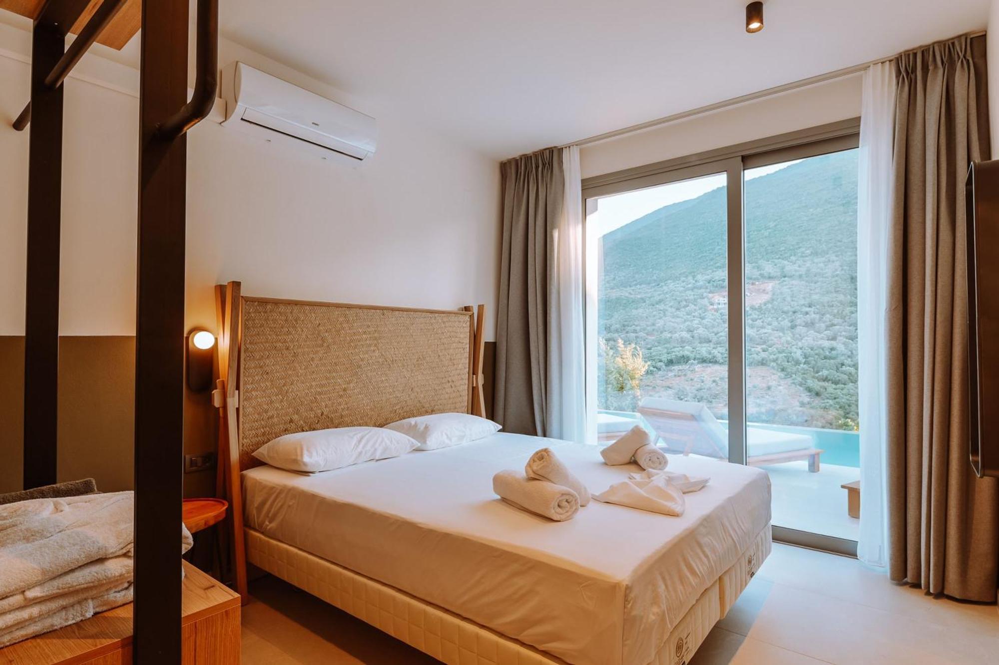 Luxury Theros With Private Pools Villa *