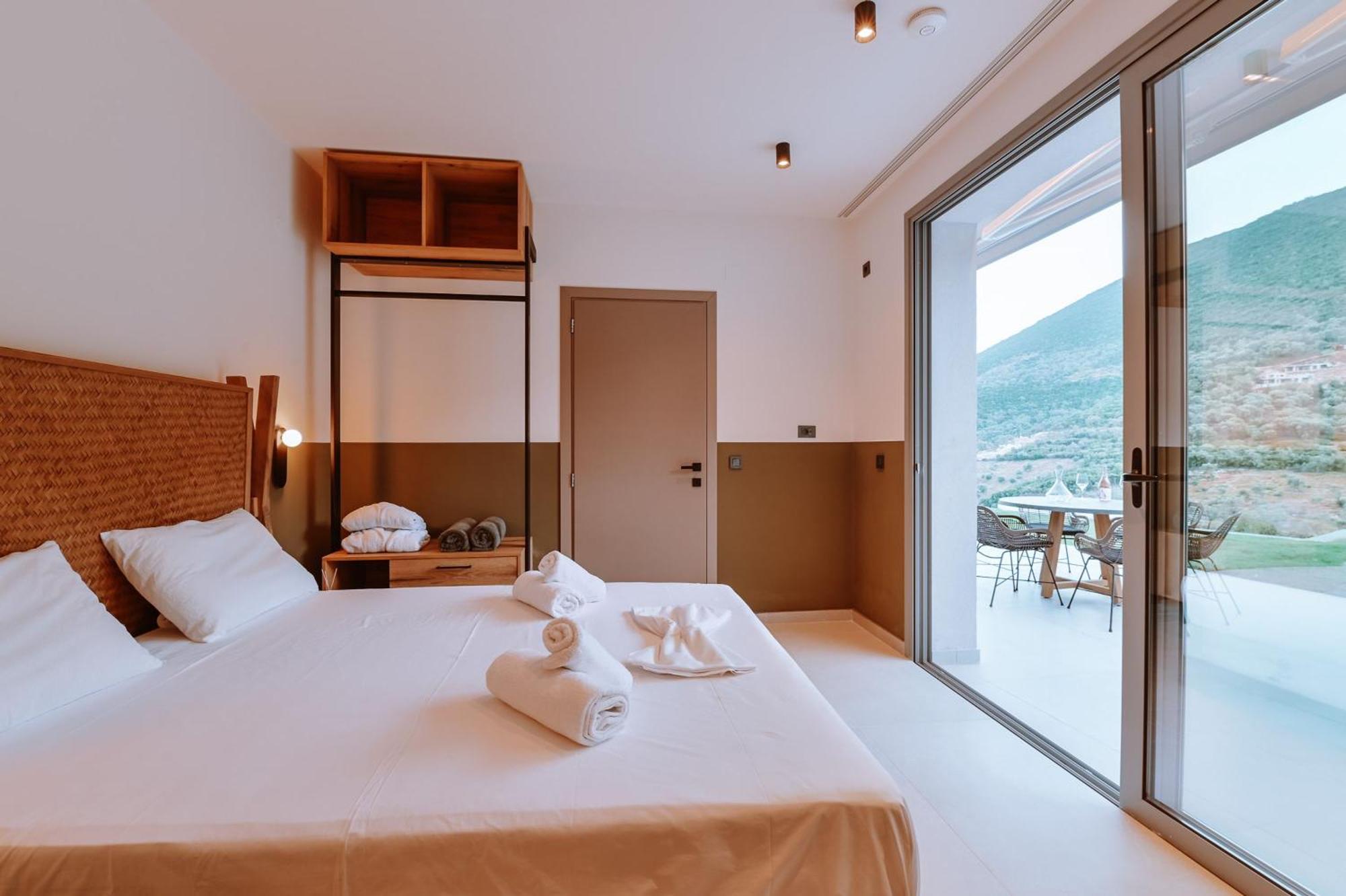 Luxury Theros With Private Pools Vila Sívota