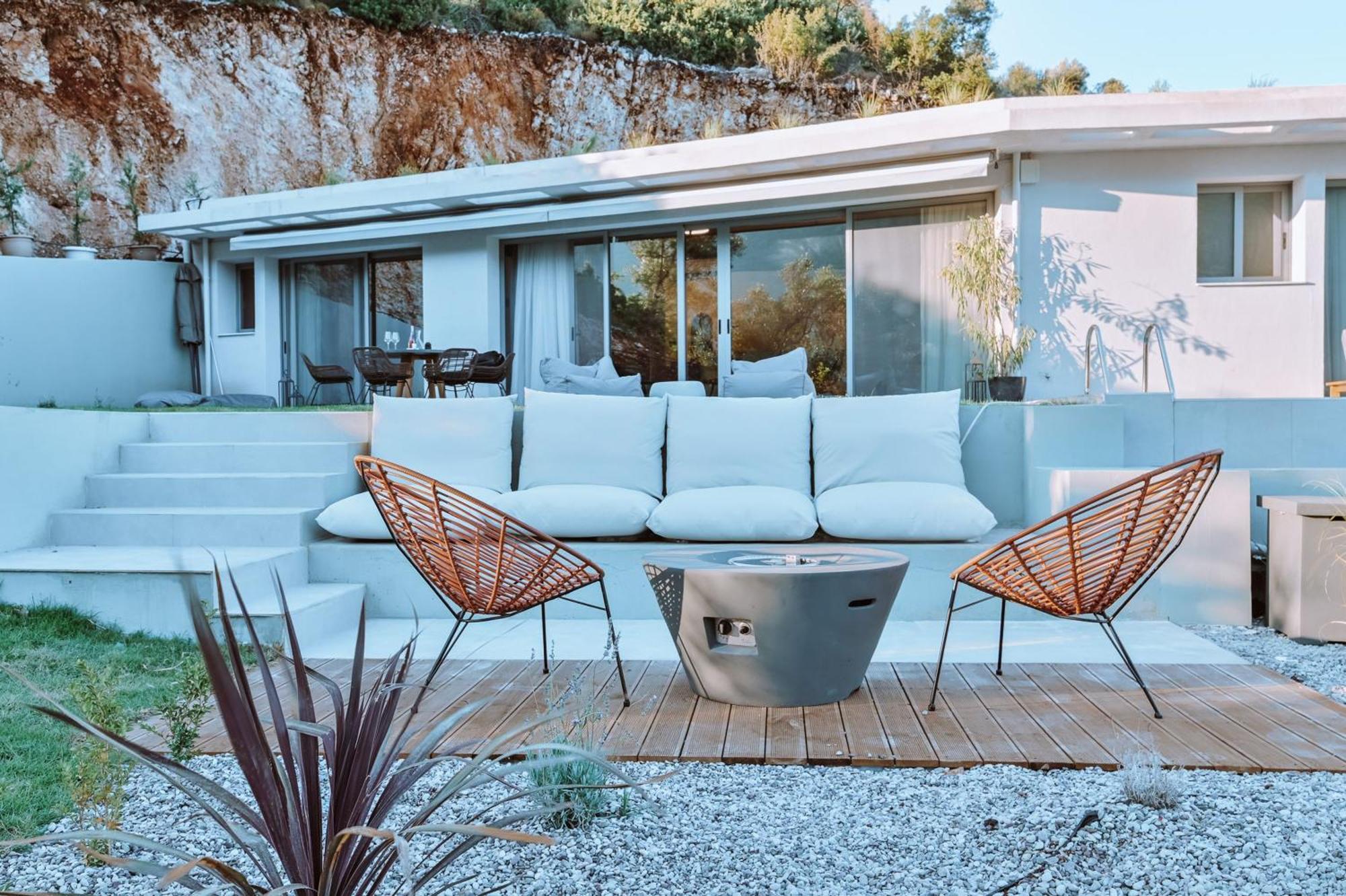 Luxury Theros With Private Pools Villa *
