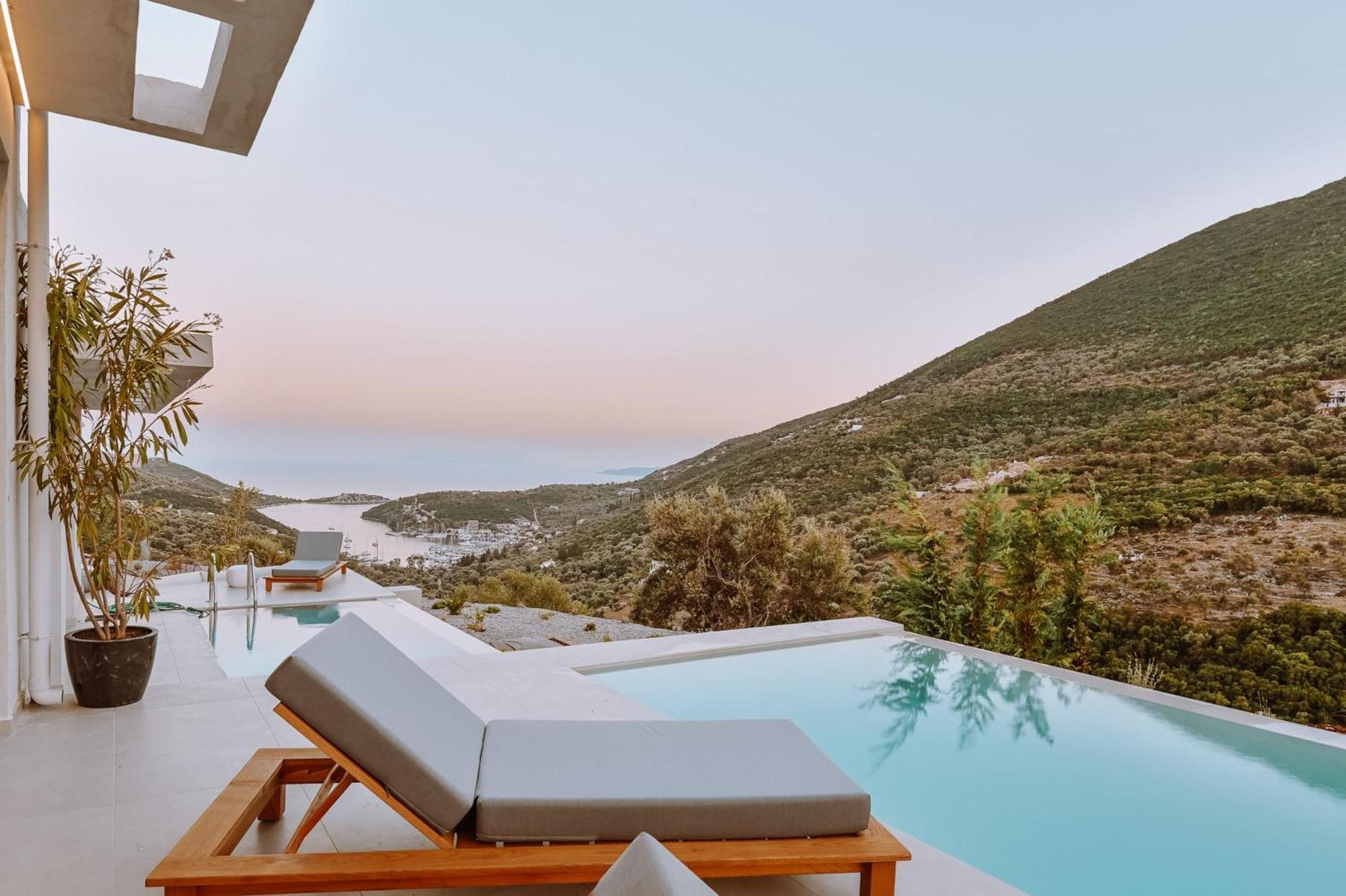 Luxury Theros With Private Pools Villa *
